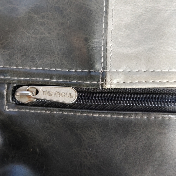 The Stone Crossbody Purse - Picture 5 of 7